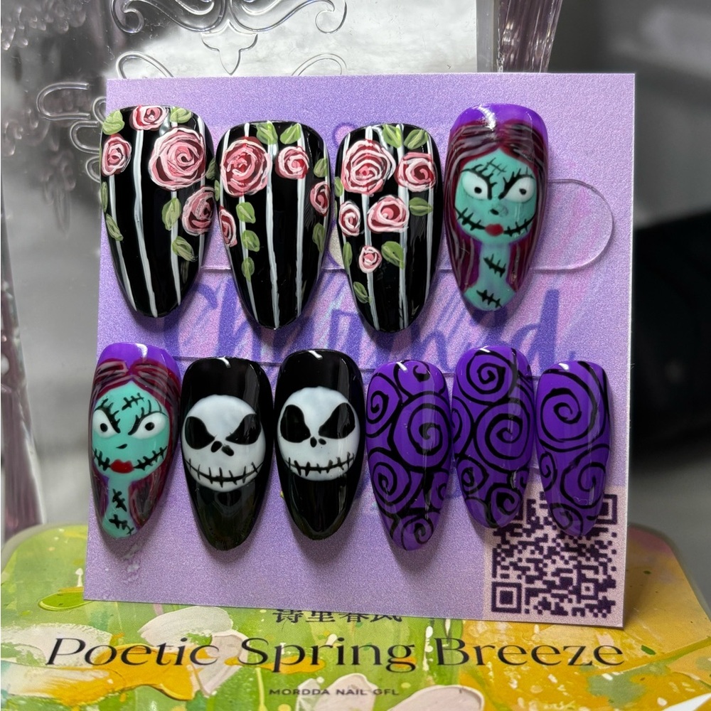 Nightmare Before Christmas Press On Nails, Medium Almond 20pc/set